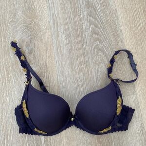 Chic Vintage Marie Jo Purple Lace Bra with Gold Accents